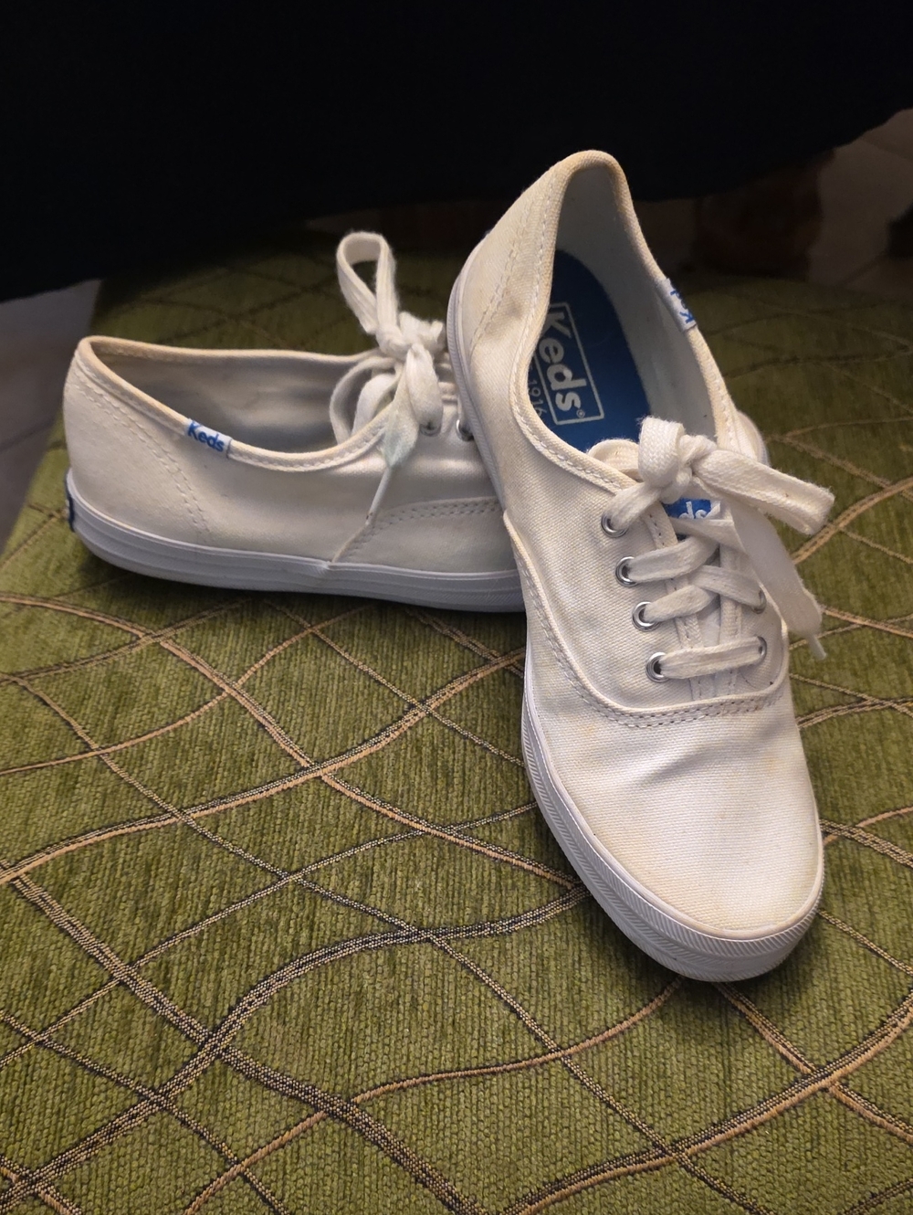 Women's Sz 5.5 Keds White Canvas Sneakers